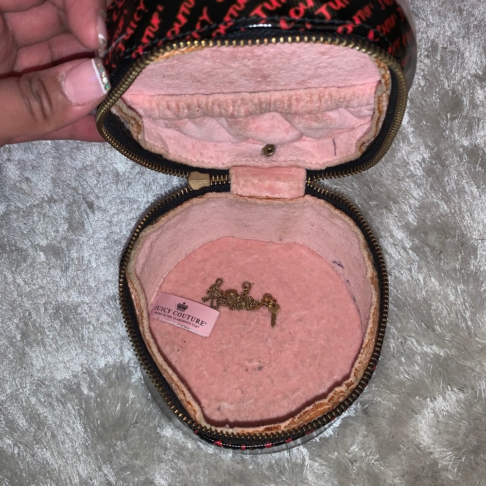 Purse - Picture 5 of 6